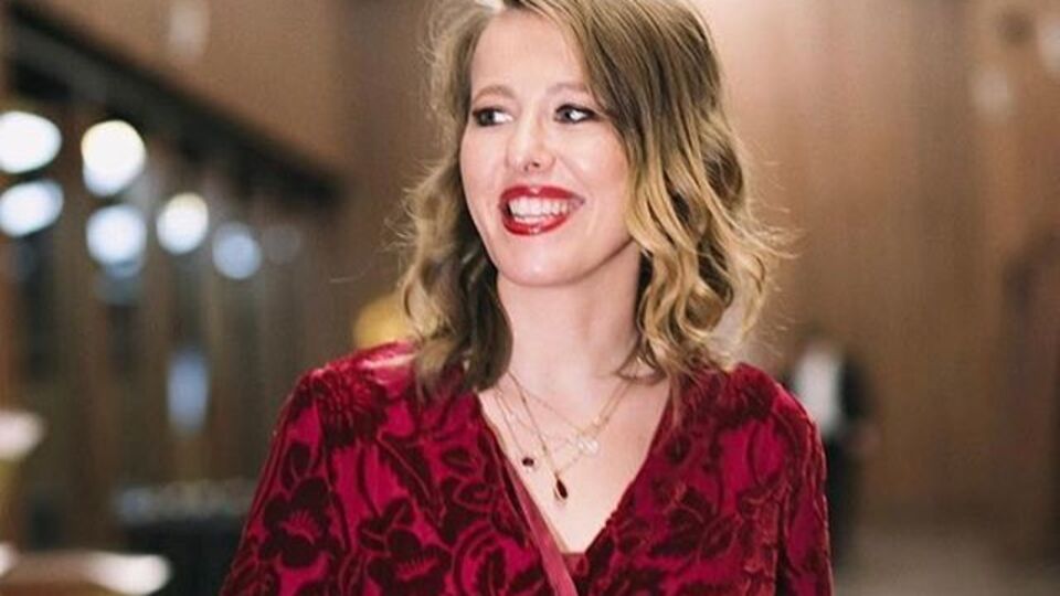 Собчак: Предлагаю флешмоб против "Ольгинских ботов", пишущих массовые жалобы! Все читаем гениальные стихи Шнурова – всех не удалить!