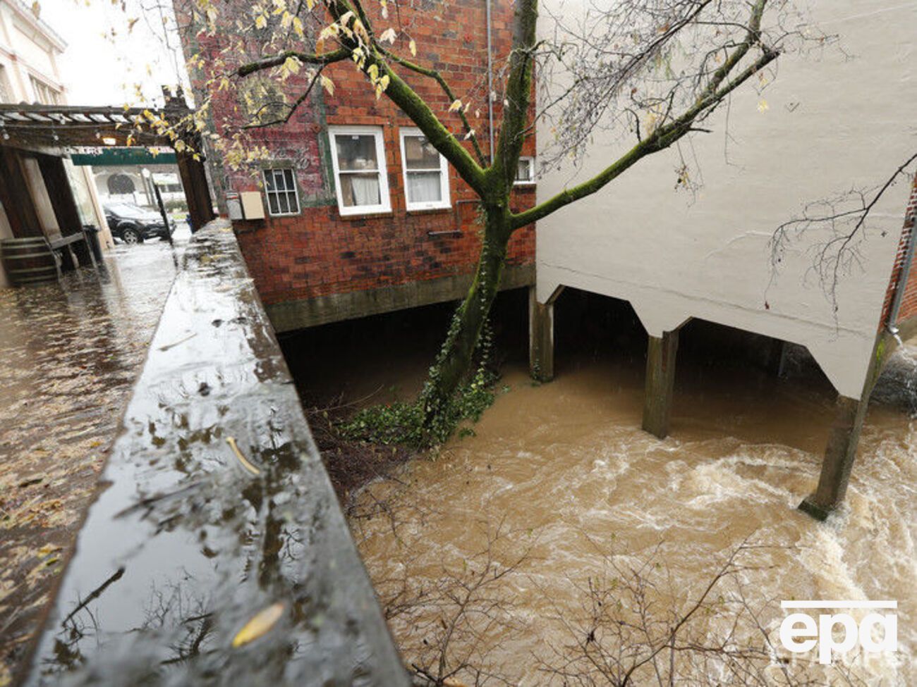 У Каліфорнії жертвами негоди стали чотири людини