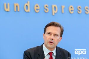 Признание документов, выданных самопровозглашенной "ДНР", подрывает единство Украины, заявил Зайберт