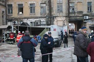 Експертиза показала, що причиною руйнування конструкцій будинку став демонтаж дерев'яних каркасно-щитових перегородок в будівлі