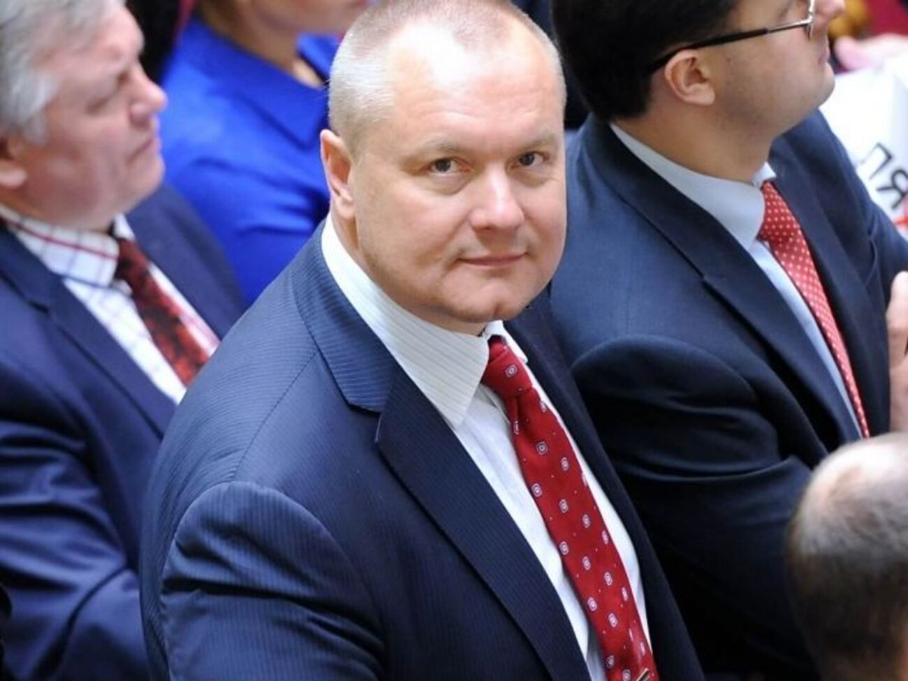 В фабуле уголовного дела сказано, что Артеменко помог России провести подрывную деятельность против Украины