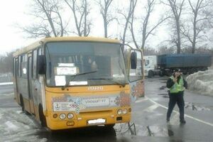 Право на управление маршрутным автобусом передали трезвому коллеге водителя