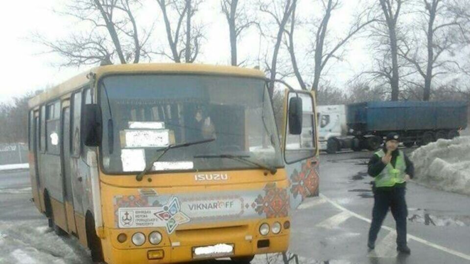 Право на управление маршрутным автобусом передали трезвому коллеге водителя