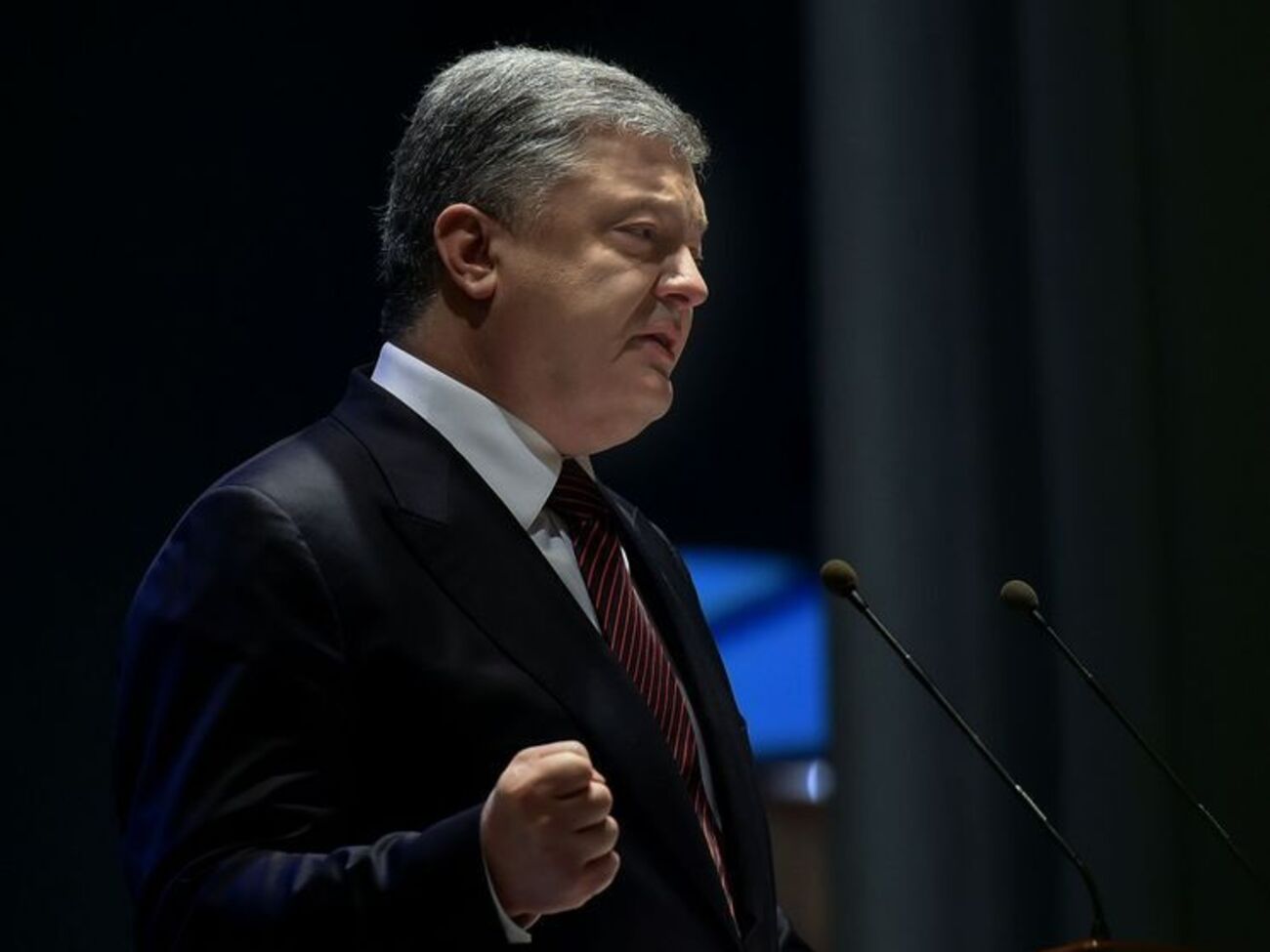 Порошенко:&nbsp;Безальтернативные президентские выборы в РФ уже сейчас являются дополнительным аргументом для повышенной вооруженной готовности ВСУ