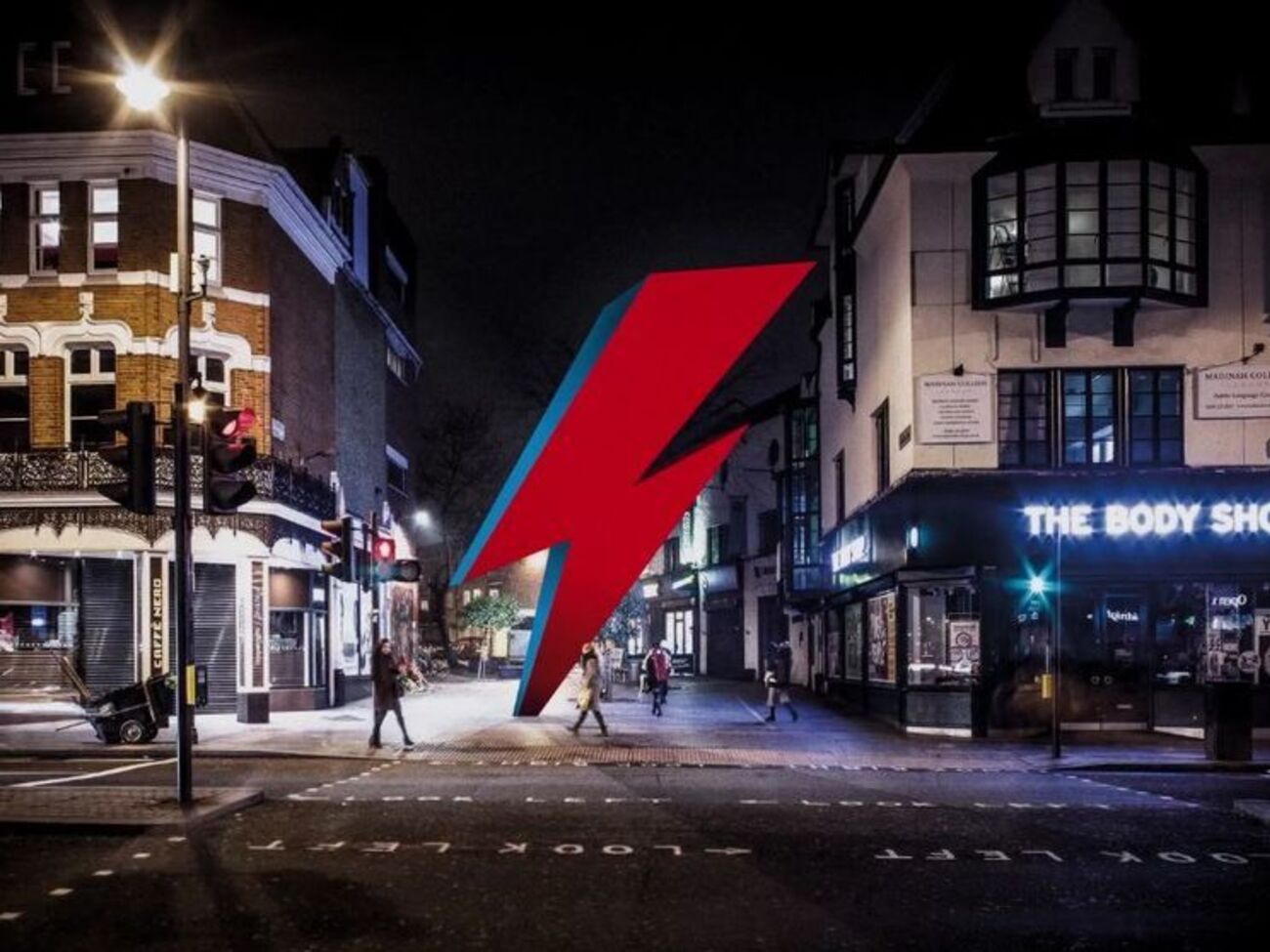 Девятиметровая молния должна появиться в районе Брикстон, Лондон