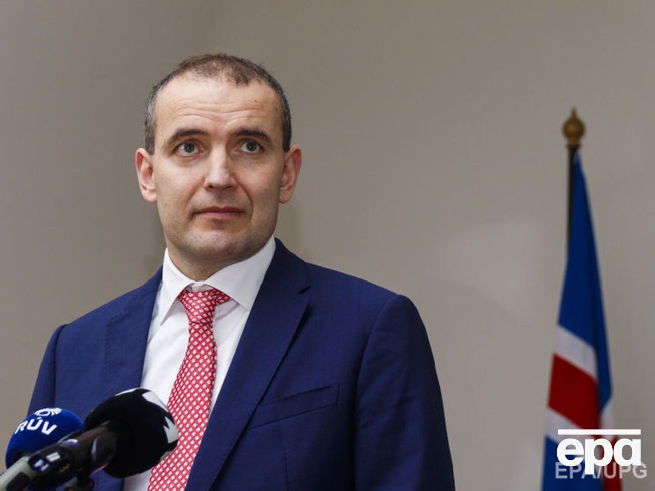 Президент Ісландії роз'яснив свою позицію щодо піци з ананасами