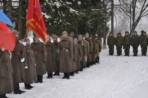 В РФ юнармейцев научат брать штурмом копию Рейхстага