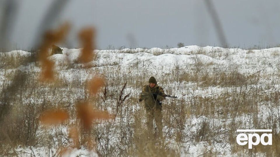 Боевики на Донбассе с целью провокаций обстреляли свои позиции, сообщил штаб АТО