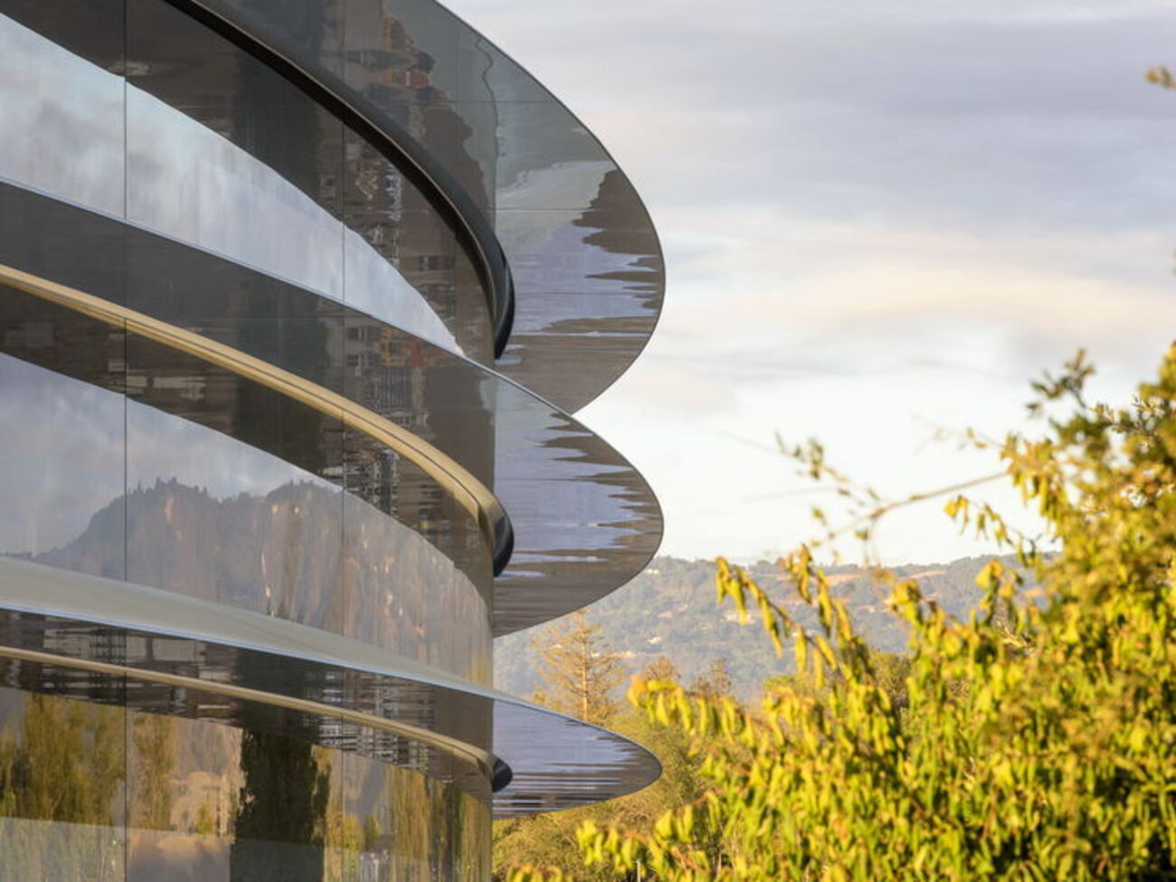 Новый кампус Apple Park в долине Санта-Клара