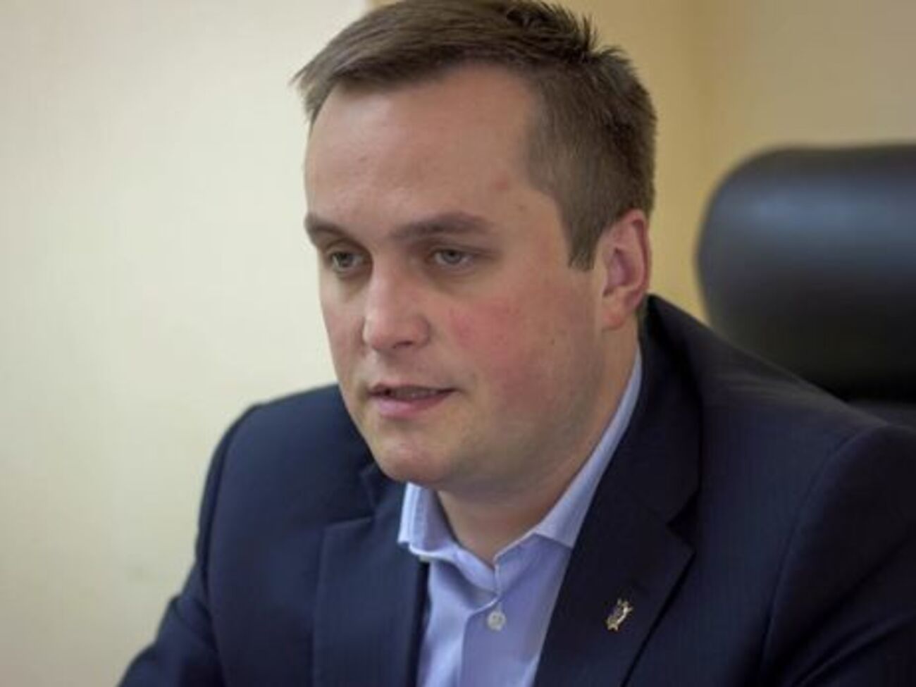Холодницкий: Один из подозреваемых, по которому судом было отказано в применении меры пресечения в виде заключения под стражу, а именно Сергей Свиченко, убежал, как это в июле прошлого года сделал его "шеф" господин Онищенко