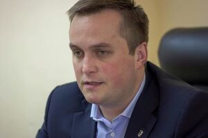 Холодницький: Один з підозрюваних, якому суд відмовив у застосуванні запобіжного заходу у вигляді взяття під варту, а саме Сергій Свіченко, утік, як це в липні минулого року зробив його "шеф" – пан Онищенко