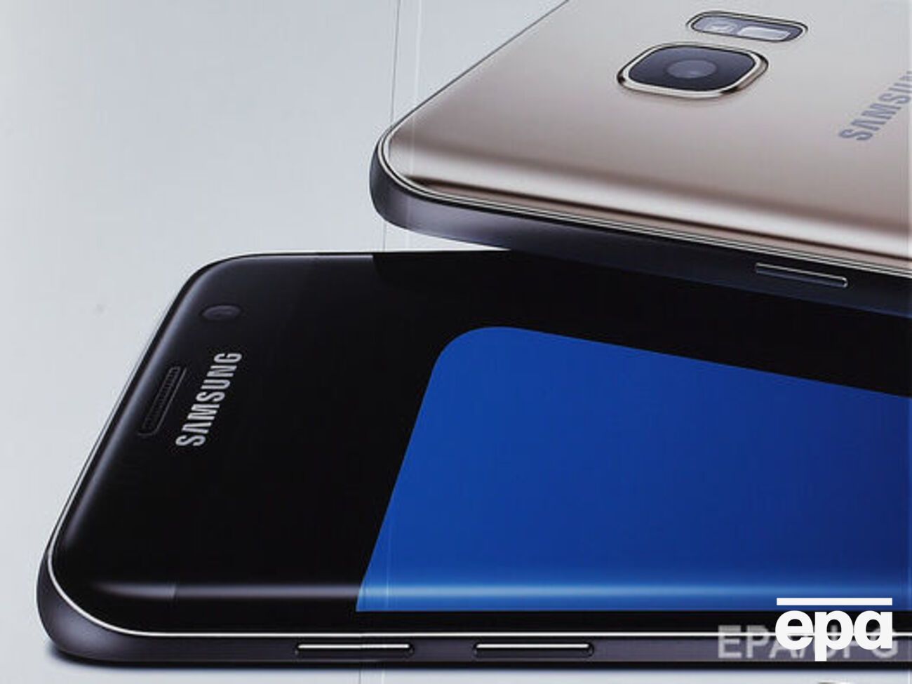 Новый смартфон Samsung должны представить в марте