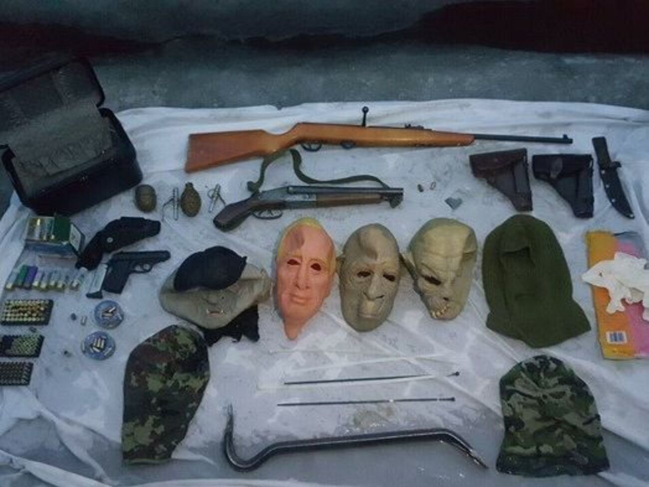 Подозреваемые дают показания о причастности к серии разбойных нападений и убийству