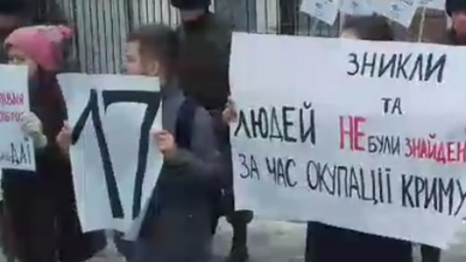 Організатори повідомили, що під час акції вони мовчали, "за них говорили цифри"