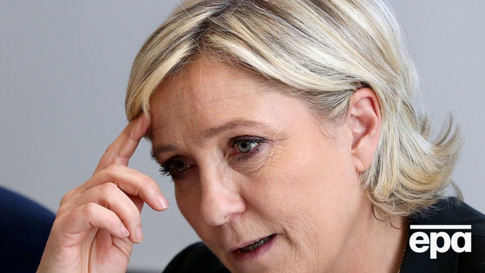 Ле Пен не явилась на допрос в полицию