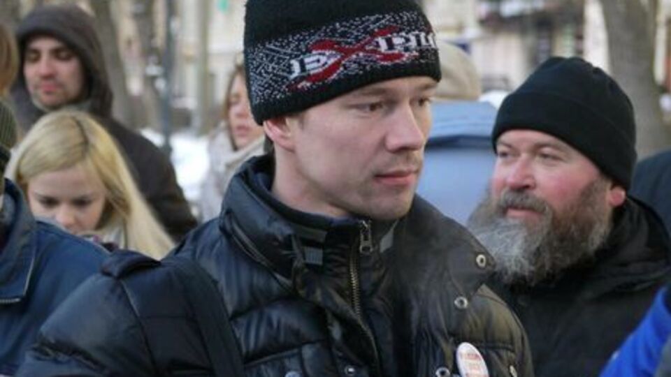 Адвокати Дадіна також надіслали звернення до Федеральної служби виконання покарань Росії і генеральної прокуратури РФ