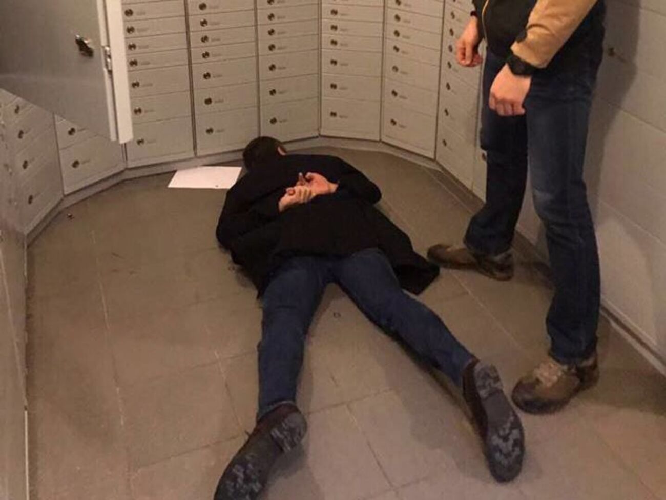 Представители ГПУ и СБУ задержали мошенников, выманивших у предпринимателей более 30 млн грн