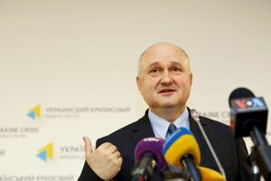 Смешко: Падение доверия общества к органам государственной власти и к высшему руководству страны – это самый страшный фронт