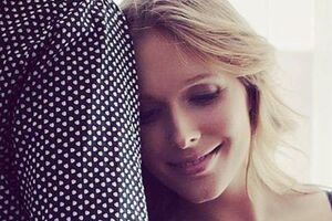 Осадчая: Ровно неделя новой жизни. Ночные подъемы, прогулки и строгая диета кормящей мамы. Пока не идеальная талия, но идеальное декольте