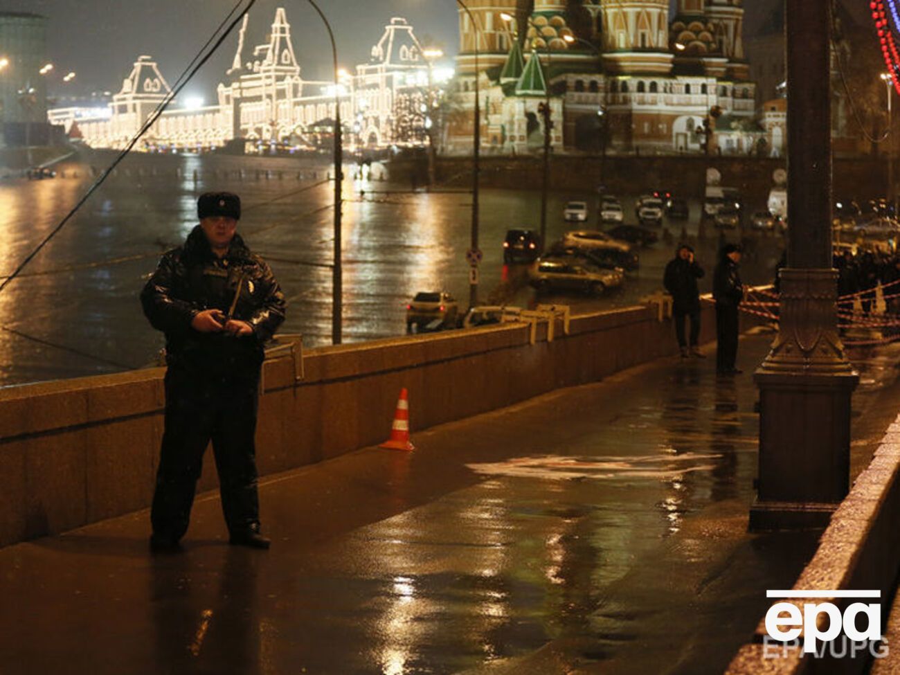 Немцова убили на мосту в районе Кремля