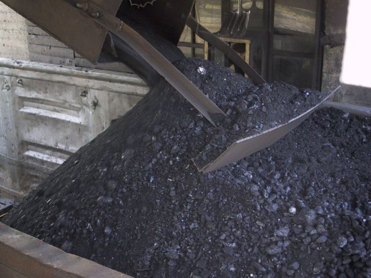 "ЛНР" захотела "национализировать" три угледобывающих предприятия