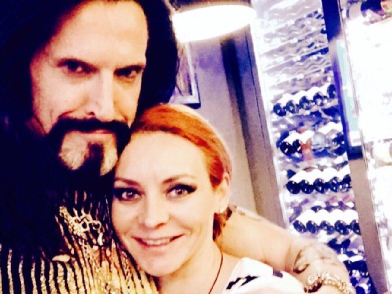 Анісіна: дев'ятиріччя нашого весілля, 23 лютого, зустрілися в ресторані