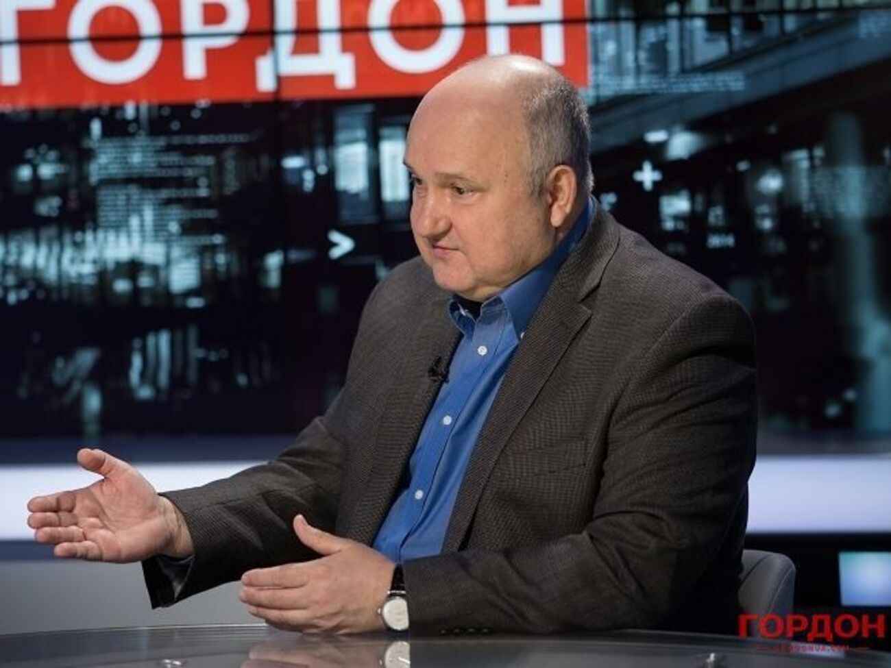 Смешко: Я намагався чесно виконувати свій обов'язок, дуже люблю свою батьківщину, і до мене підходів немає