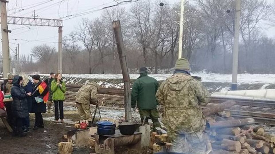 Штаб блокади повідомив про штурм тітушками їхнього редуту в Донецькій області