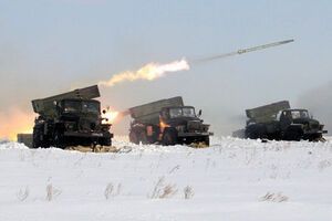 На улицах Донецка оккупанты устанавливают "Грады"