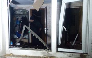 В поселке Сартана жилые дома пострадали от обстрела