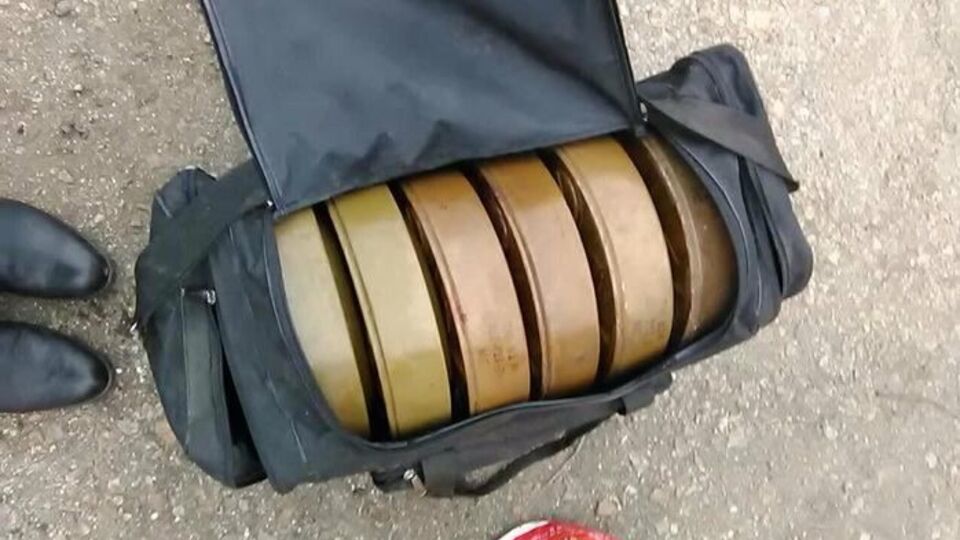 Украинский военнослужащий задержан при попытке продать украденные гранаты и мины