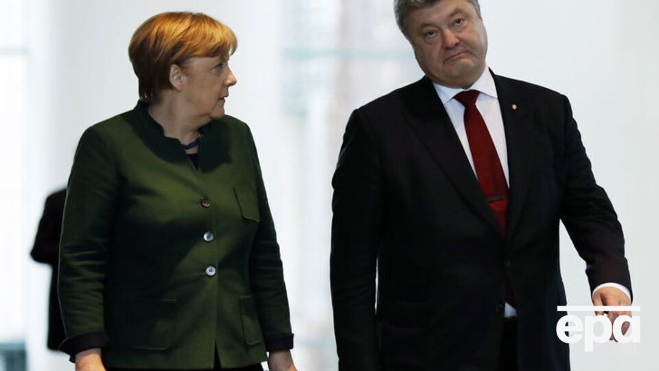 Меркель пообіцяла Порошенку, що угоди за спиною Києва не буде, повідомив журналіст Рахманін
