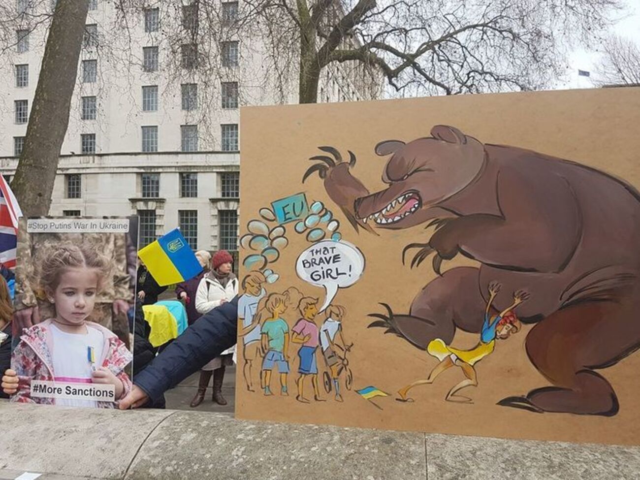 В Лондоне провели акцию протеста против российской агрессии в Украине. Фоторепортаж