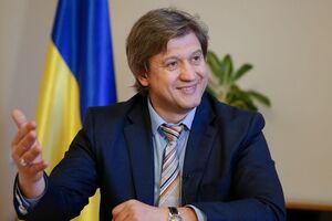 Данилюк заявил, что об увольнении не думает