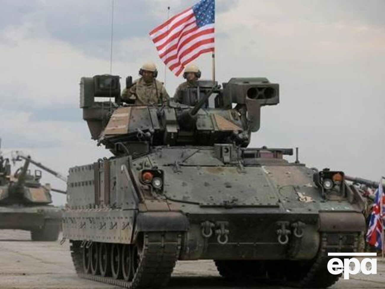 До Естонії прибула важка техніка для піхотинців армії США