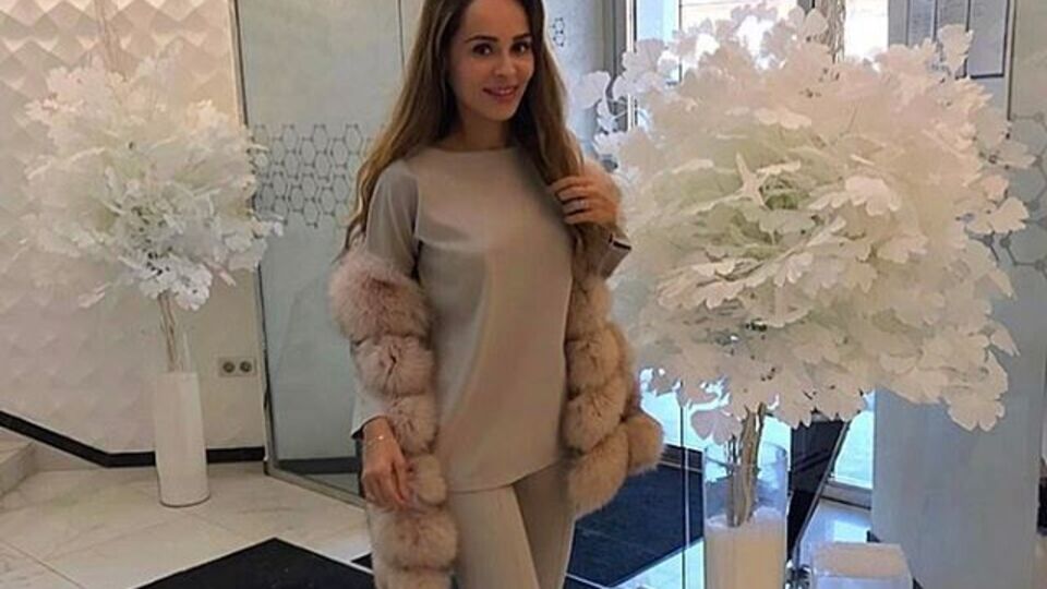 Калашникова борется с последствиями неудачной пластики груди
