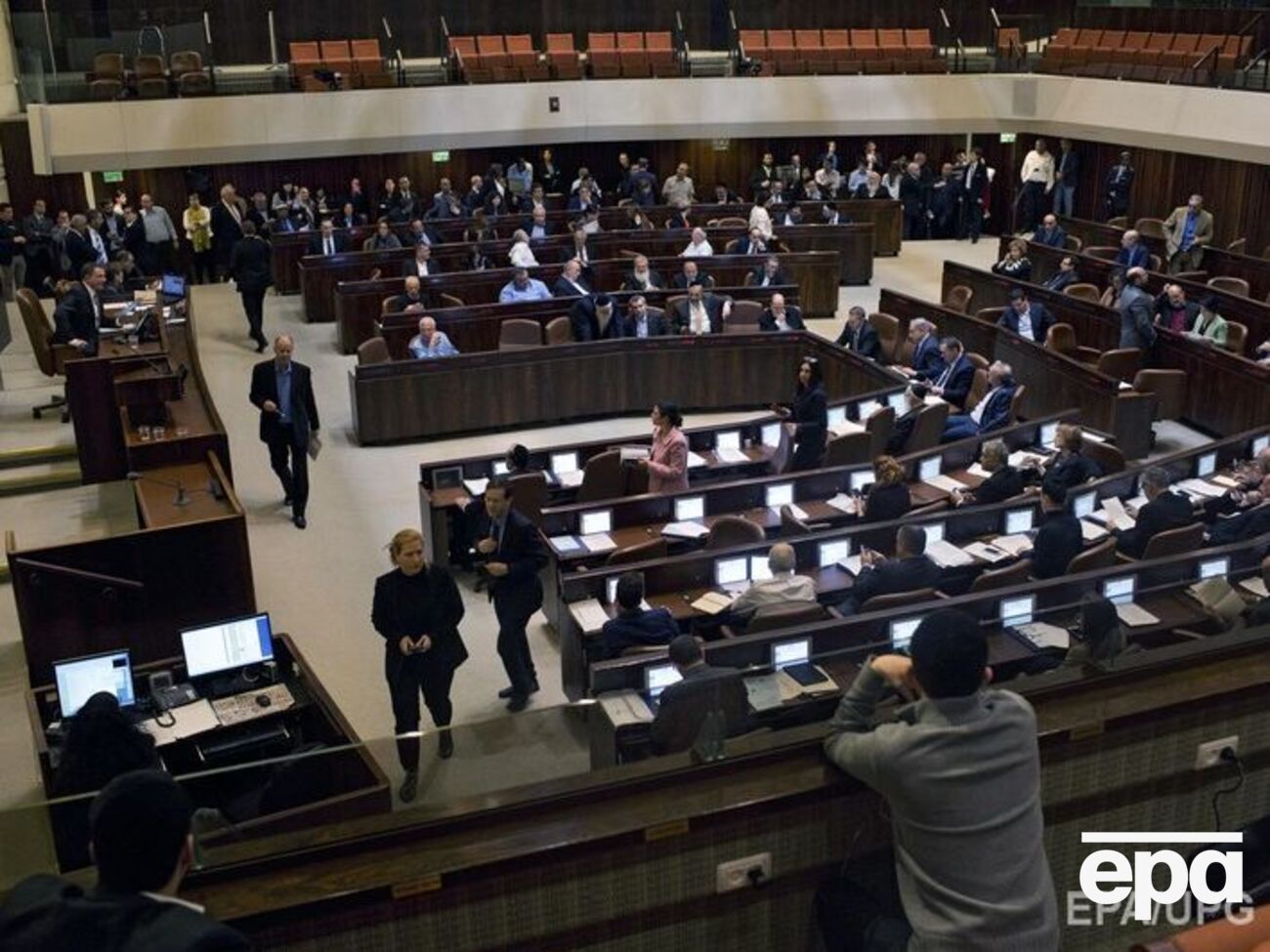 Законопроект поддержали 60 членов парламента