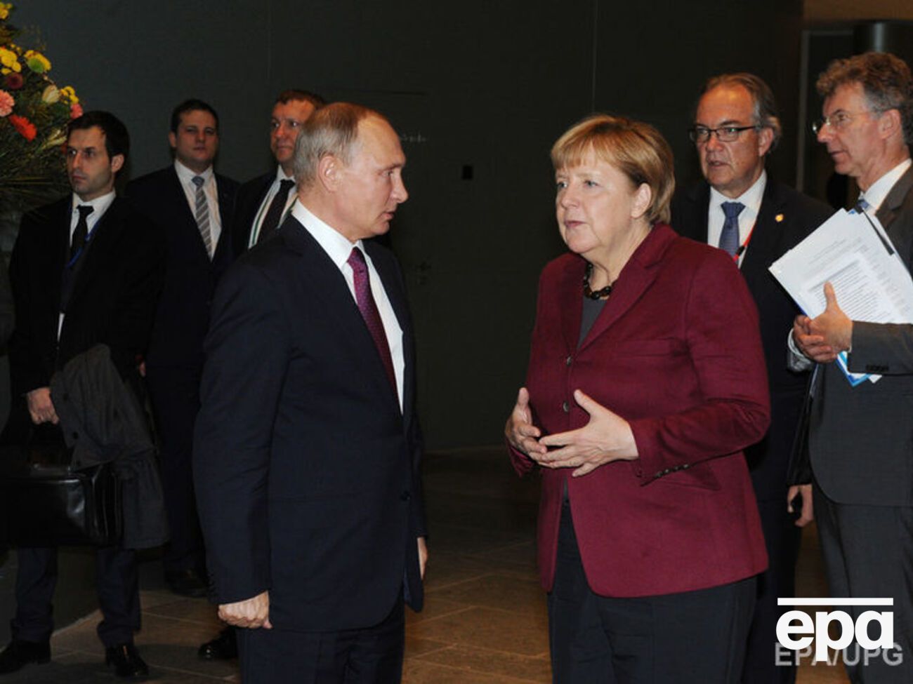 Меркель і Путін домовилися продовжити контакти між Німеччиною і РФ на рівні МЗС