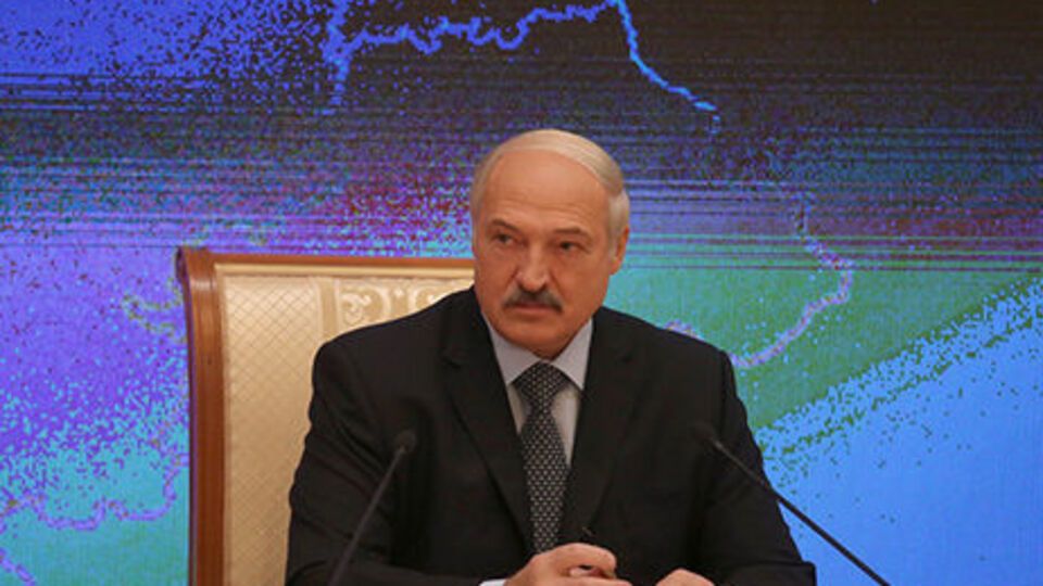 Лукашенко заявив, що від втрати російського ринку Білорусь не загине, оскільки "сьогодні світ глобалізований"