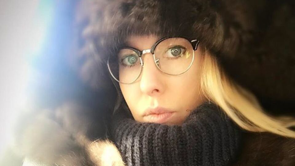 Собчак: Прослухала п'ять разів, так і не зрозуміла, через кохання я вийшла заміж чи ні, і що там за чоловік у могилі