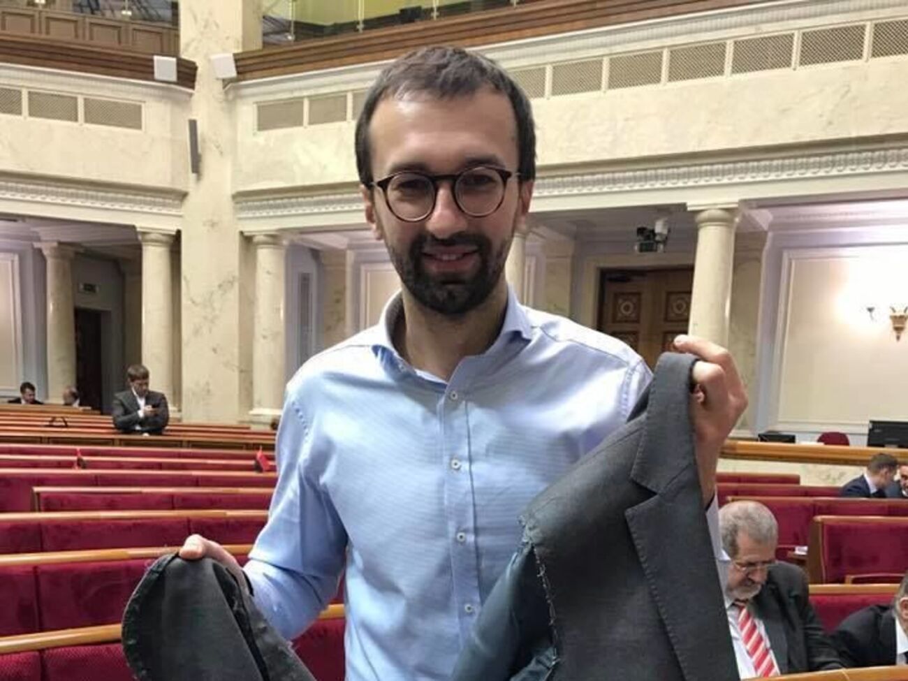 Лещенко демонстрирует последствия драки