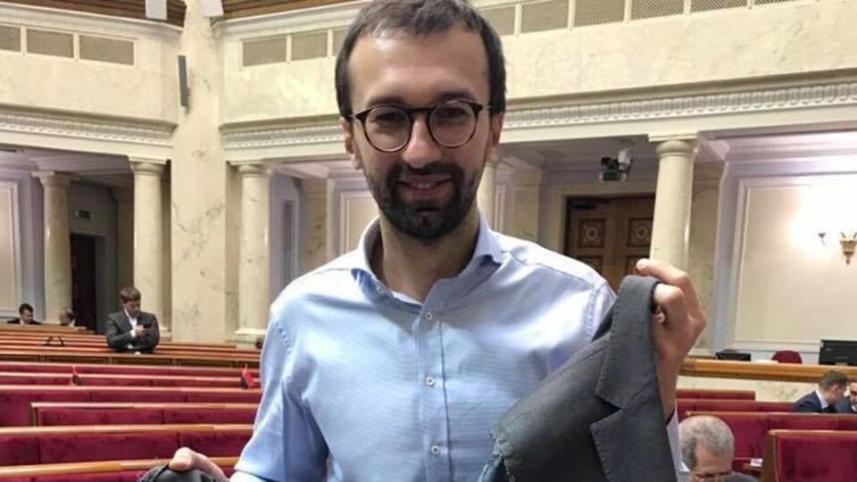 Лещенко демонстрирует последствия драки