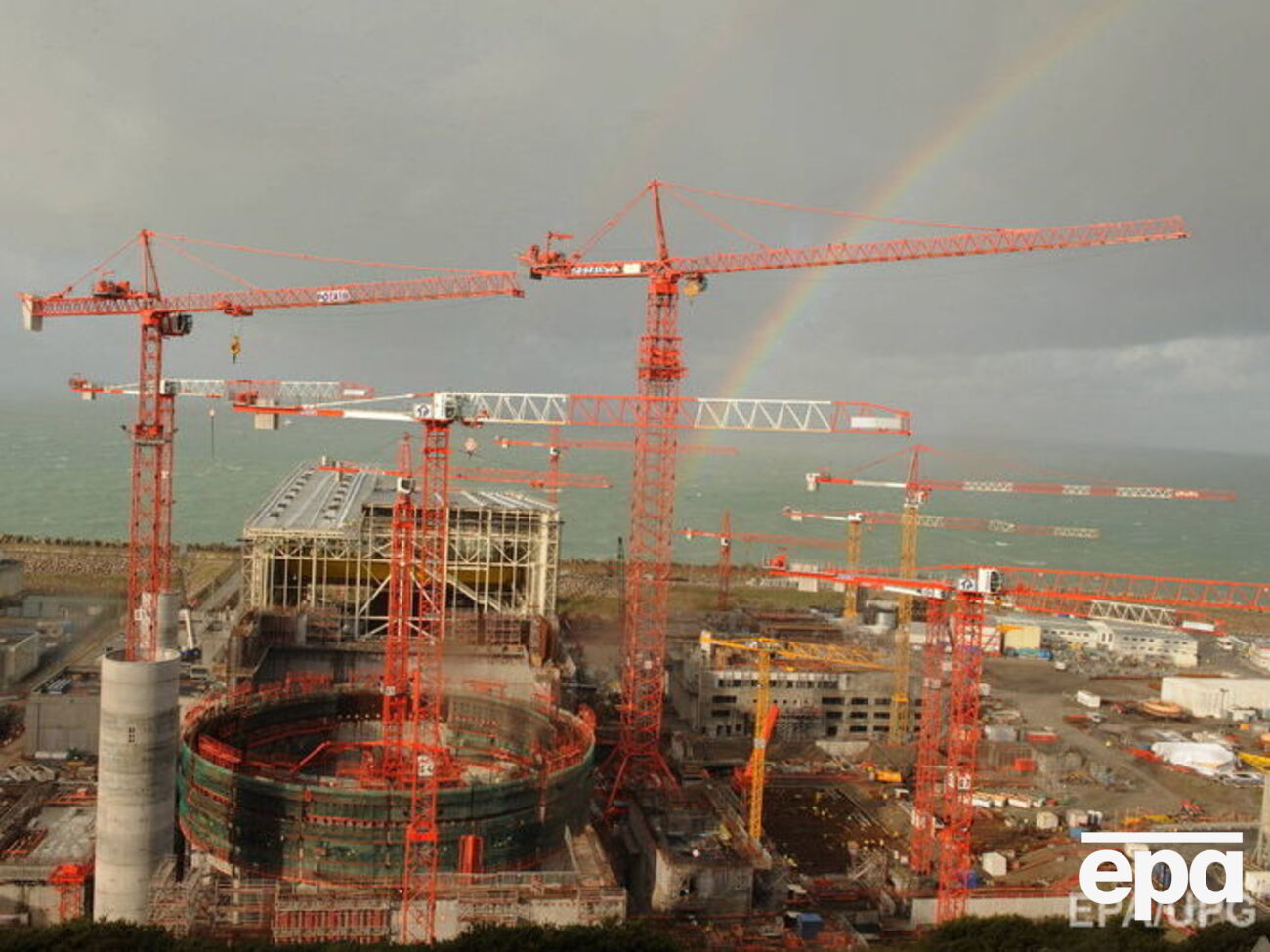 Будівництво елекстростанціі почалося в 1979 році