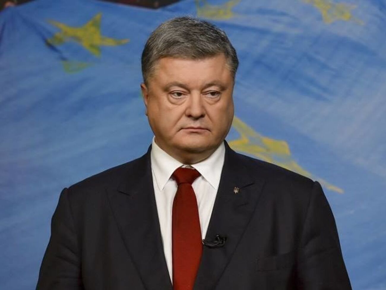 Президент заявив, що дії нардепа Гончаренка, що розмалював стіну німецького посольства, не відображають позиції фракції