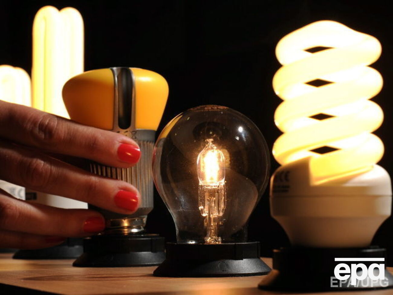 Тарифы на электричество снова подняли
