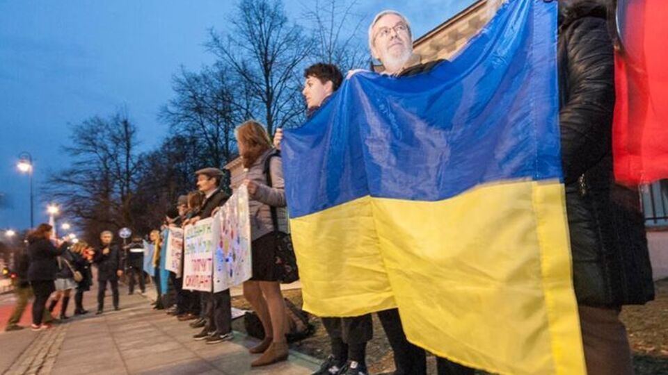 У Варшаві кримські татари, українці, поляки та росіяни протестували проти окупації Криму Росією