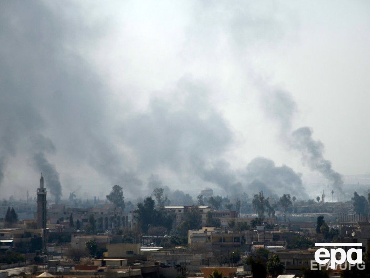 Иракские военные сейчас пытаются освободить от исламистов западные районы Мосула