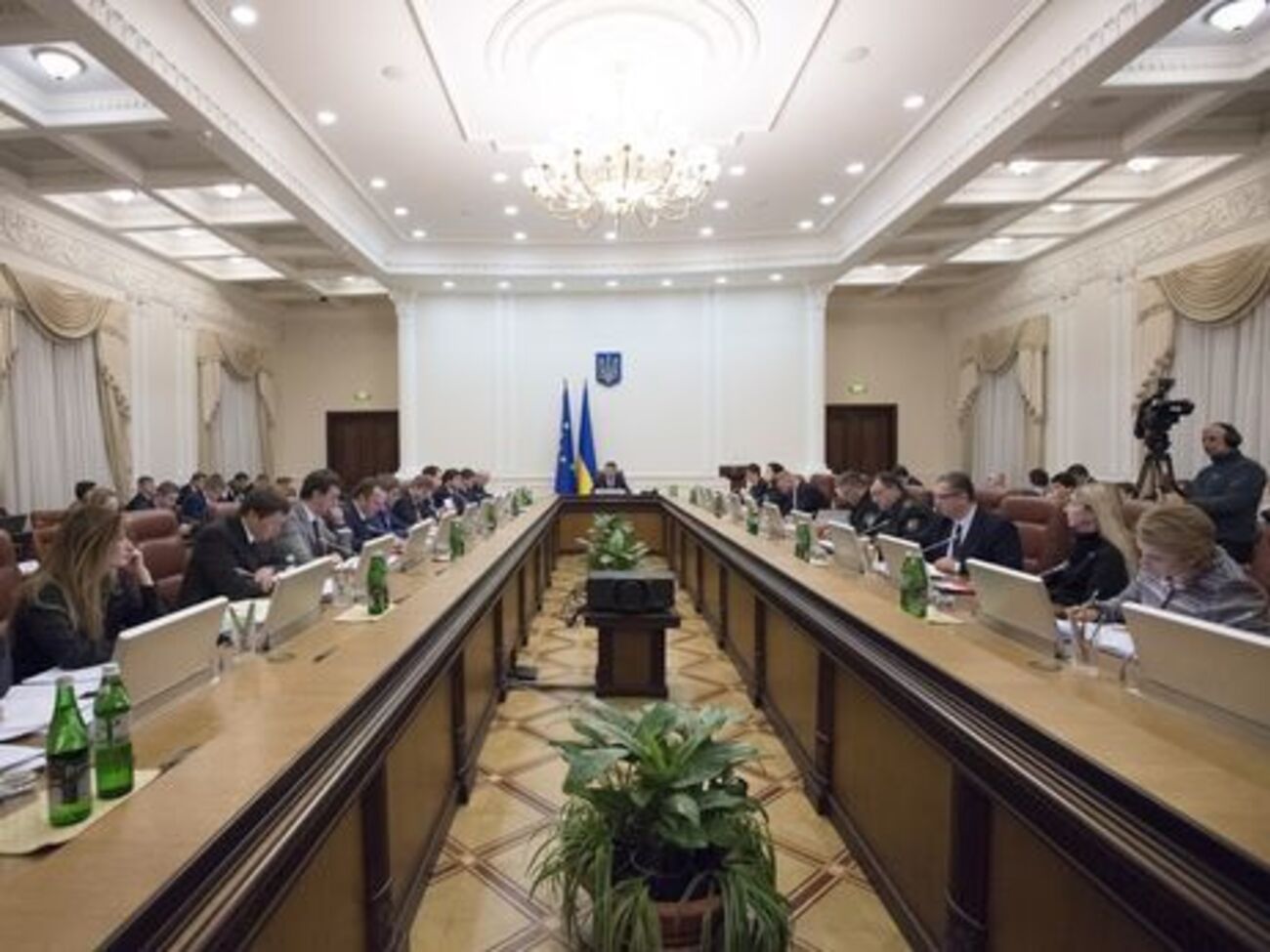 Кабмін продовжив термін дії експерименту до 1 січня 2018 року