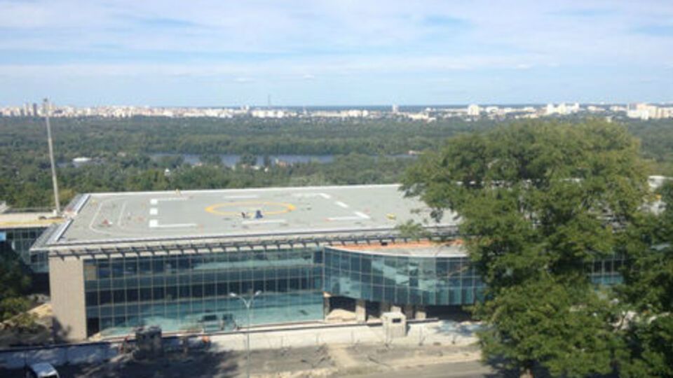 Правоохоронці провели обшук на вертолітному майданчику Януковича