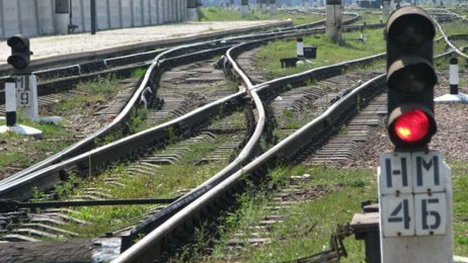У Рівненській області пошкодили залізницю